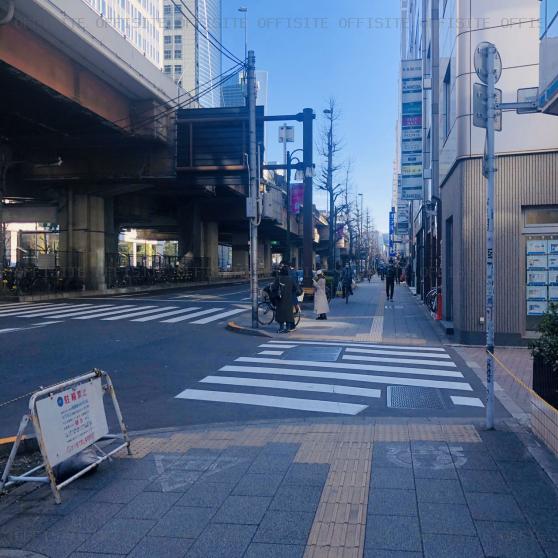 上野ＴＧビルのビル前面道路
