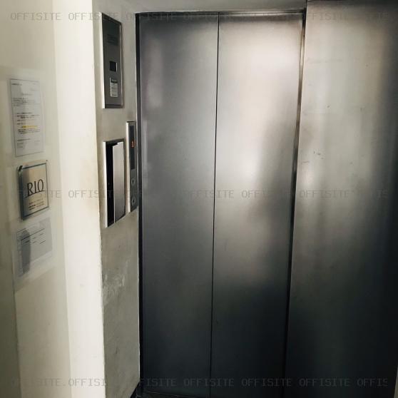 ＣＯＭＳ麻布十番のエレベーター