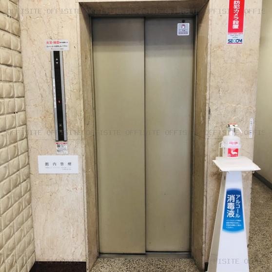 日本分譲住宅会館のエレベーター