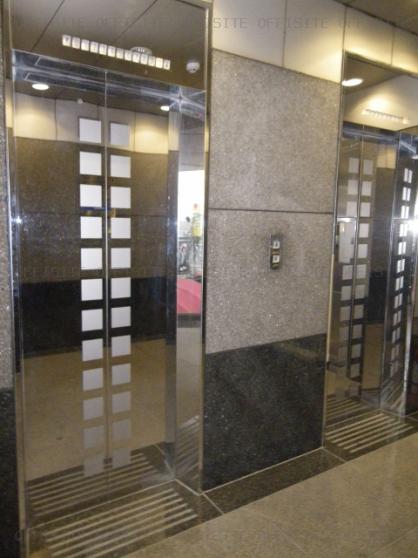 幡ヶ谷ニューセンタービルのエレベーター