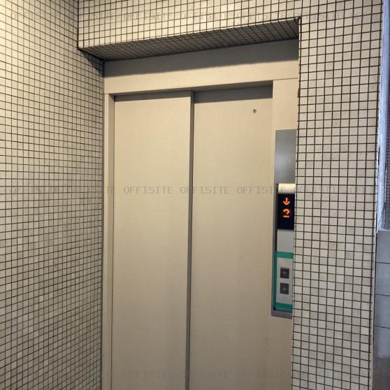 メゾン・ド・シャルーのエレベーター