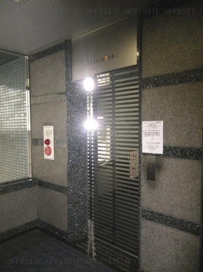 宮崎新川ビルのエレベーター
