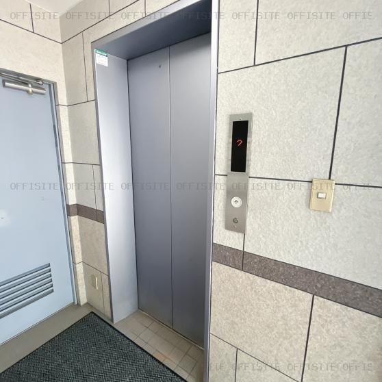 三恵中田ビルのエレベーター