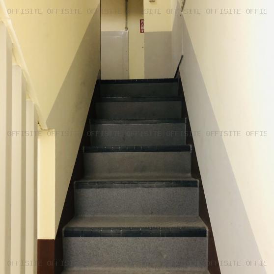 吉田ビルの階段