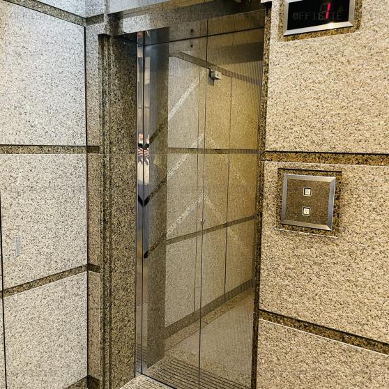 虎ノ門３丁目アネックスのエレベーター