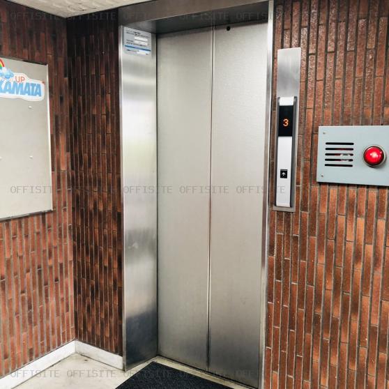 秋元ビルのエレベーター
