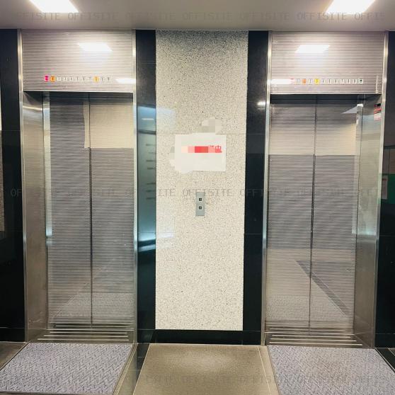 フォンターナ新横浜のエレベーター