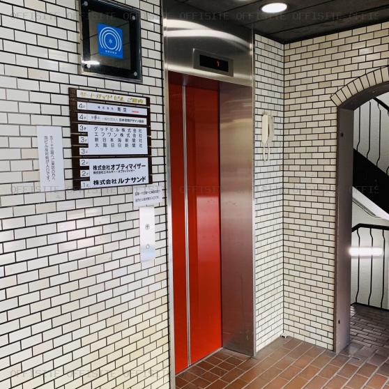 赤坂モートサイドビルのエレベーター