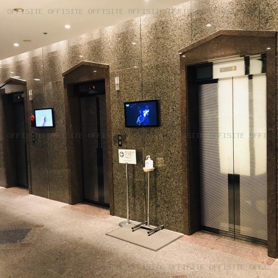 ＫＤＸ新宿ビルのエレベーター