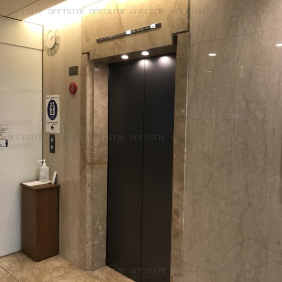 紙パルプ会館のエレベーター