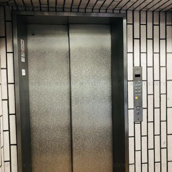 第五山京ビルのエレベーター