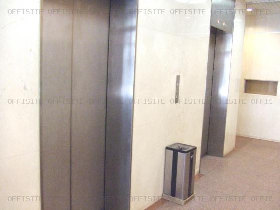 下山関内ビルのエレベーター