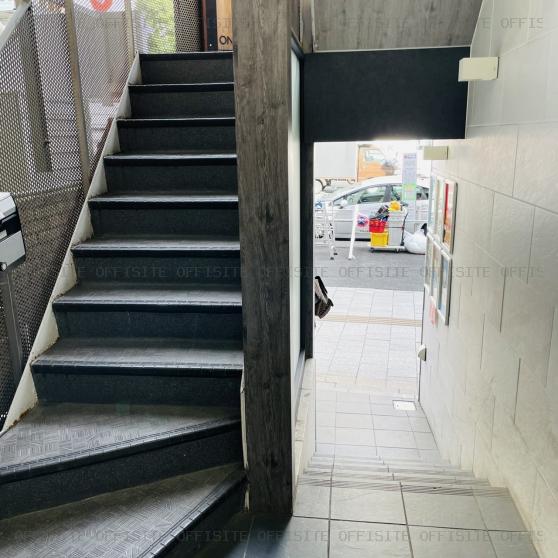 ＶＯＲＴ上野広小路の外階段