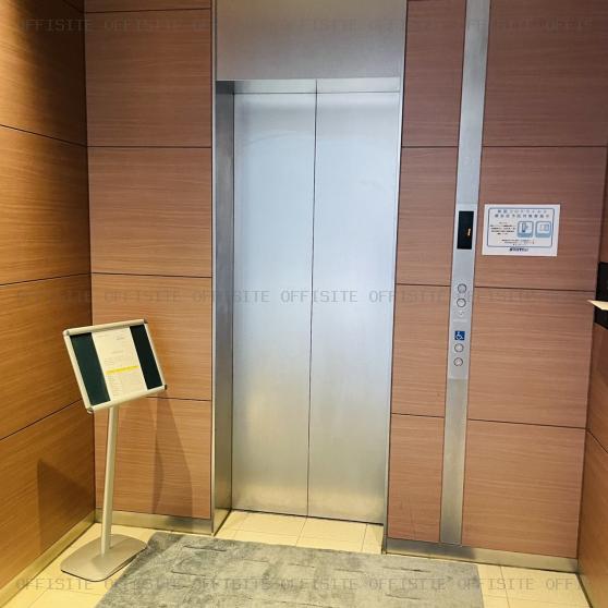Ｎｏ.Ｒ赤坂見附のエレベーター