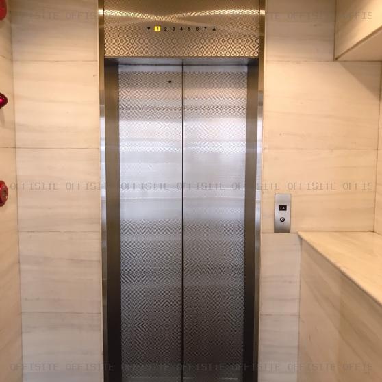オーク入船ビルのエレベーター