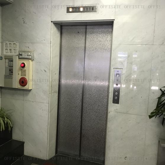小野寺ビルのエレベーター