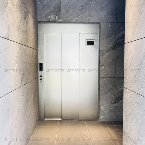 バルビゾン１０５のエレベーター