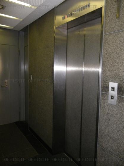 渋谷三丁目ビルのエレベーター