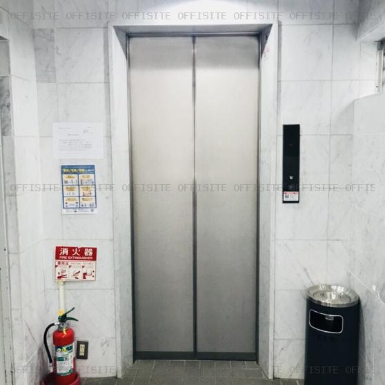 中目黒エフワンビルのエレベーター