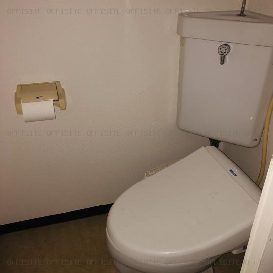 代官山エーデルハイムの106号室 トイレ