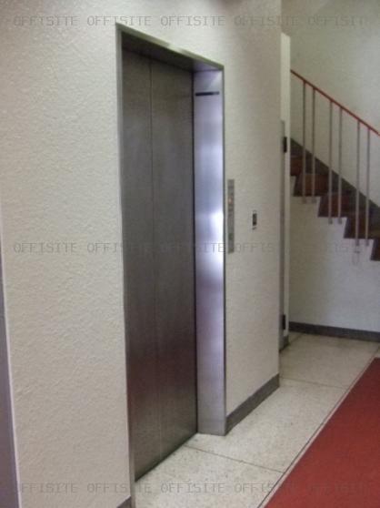 東味ビルのエレベーター