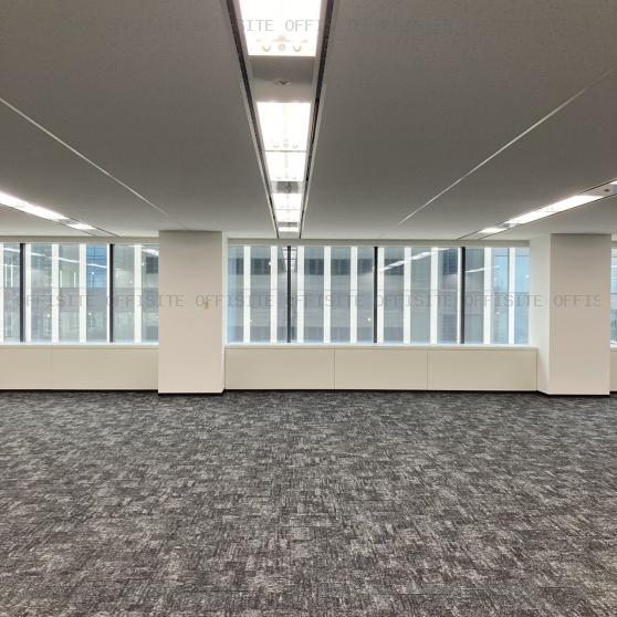 三菱重工横浜ビルの8階 室内