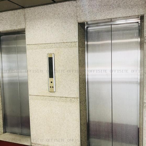 神楽坂喜多川ビルのエレベーター
