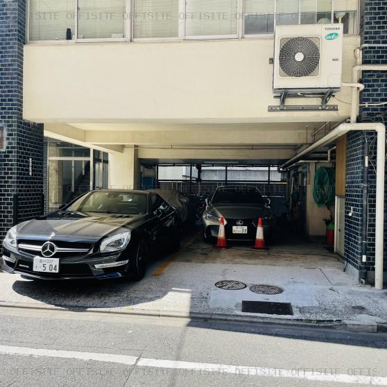 須磨マンションの駐車場