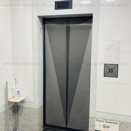 ホーメスト木箱銀座ビルのエレベーター