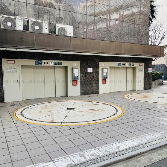 偕楽ビル東上野Ⅱの駐車場