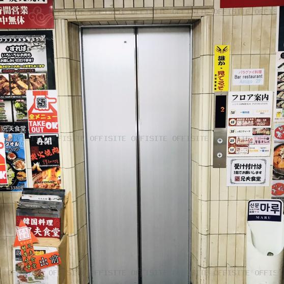 シントミ赤坂第２ビルのエレベーター