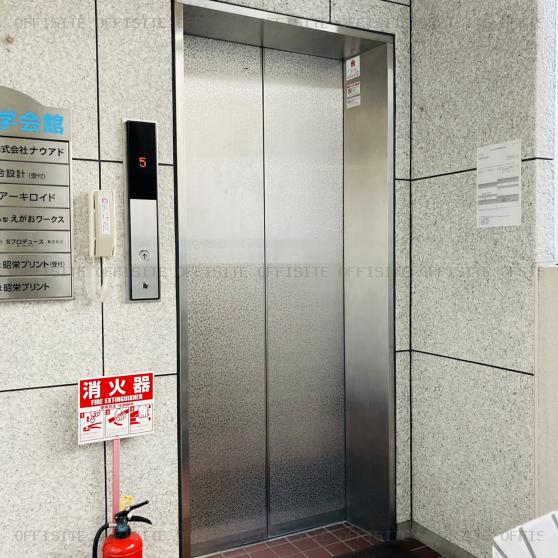 崇城大学会館のエレベーター