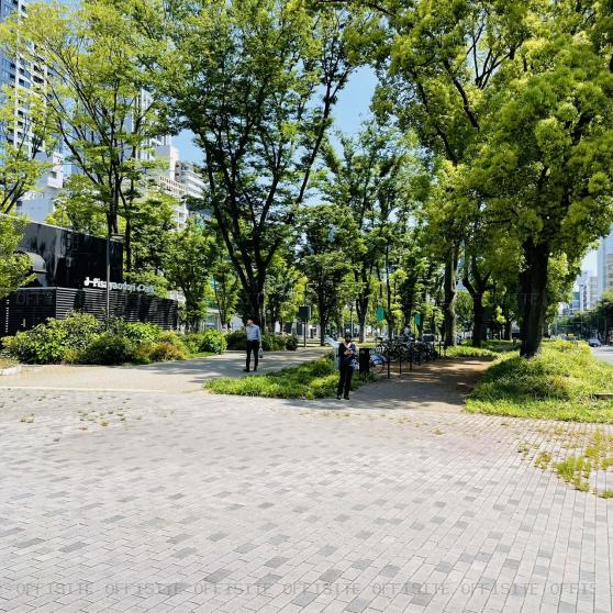 名古屋丸の内ビルの前面歩道