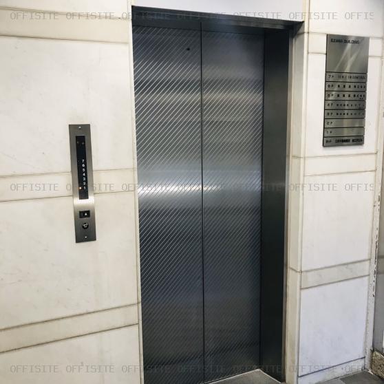 江沢ビルのエレベーター