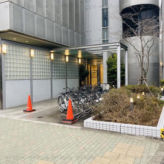 東京トラフィック錦糸町ビル南館のオフィスビル出入口