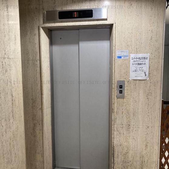 関ビルのエレベーター