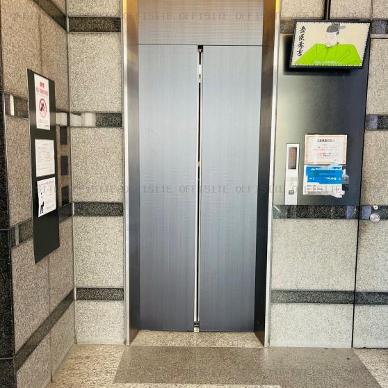 リードシー目黒不動前ビルのエレベーター