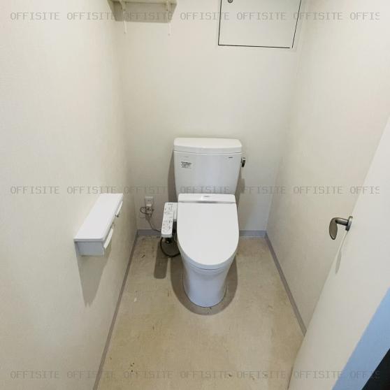 ラシーヌ神田ビルの6階　トイレ
