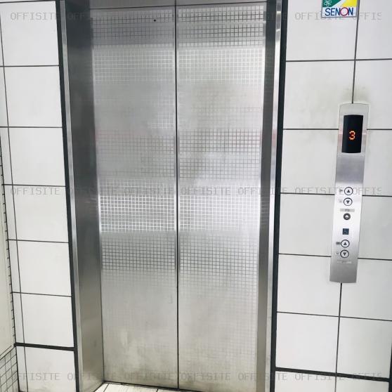 Ｓ－ＰＬＡＺＡ弥生Ⅱのエレベーター