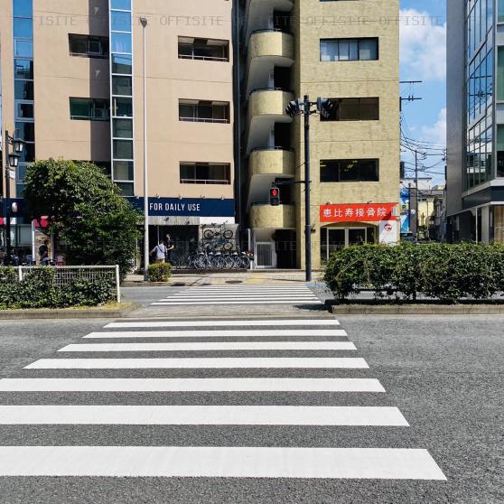 渋谷ソーシャルハイツの前面道路