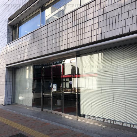 上野駅前第一生命ビルの外観