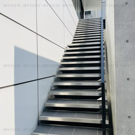 AーＲＩＳＥ神田の2階専用階段