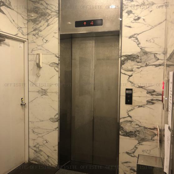 村田ビルのエレベーター