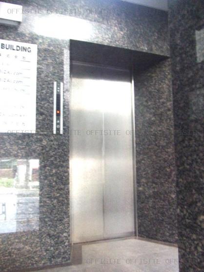 パシフィックビルのエレベーター