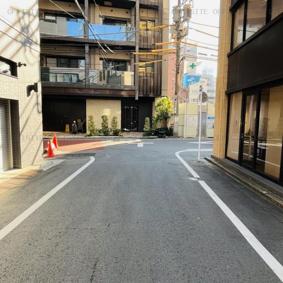 ＧＩＮＺＡ上野ビルの前面道路