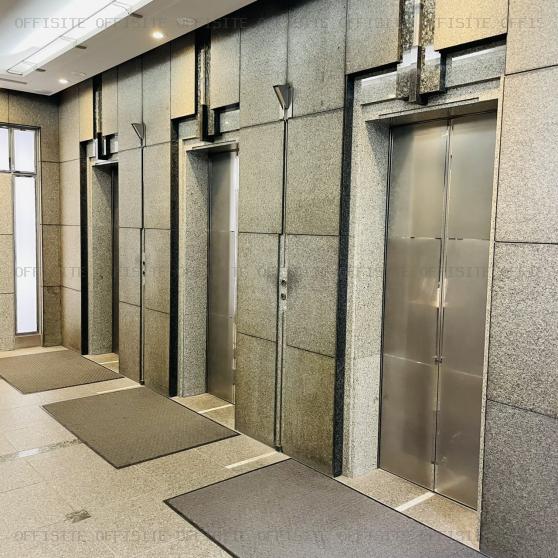 ＪＰＲ上野イーストビルのエレベーター