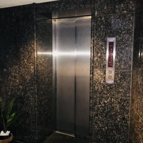 エル麻布矢島ビルのエレベーター