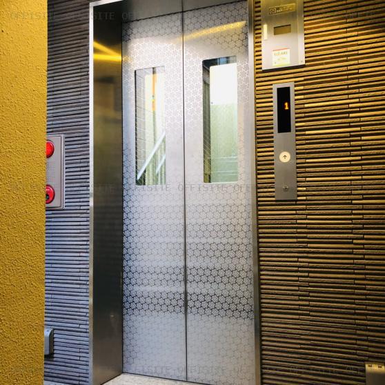 ミュールメゾン西新宿のエレベーター