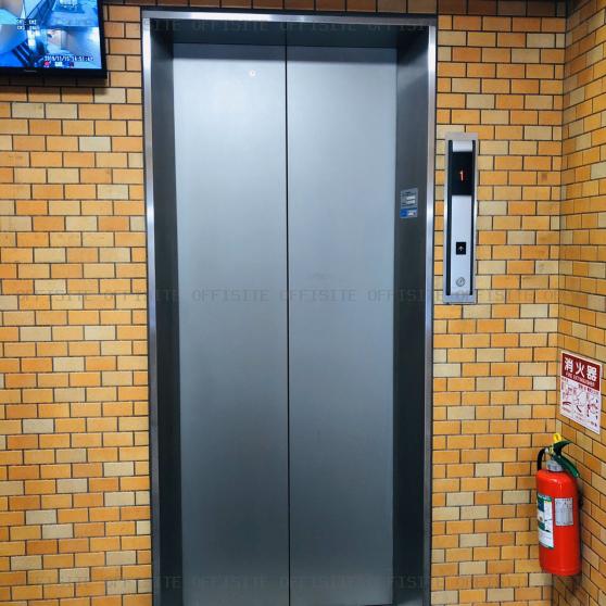 堀第５富岡ビルのエレベーター