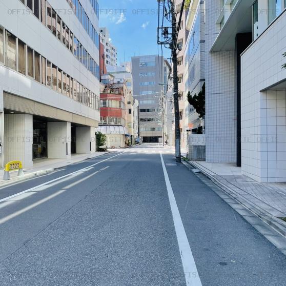 東日本橋一丁目ビルのビル前面道路